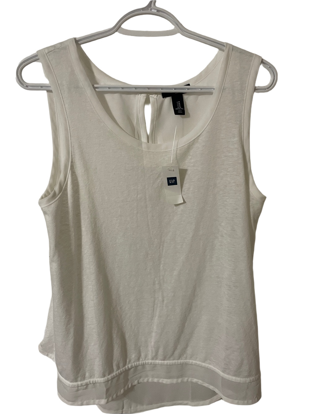 Nwt’s GAP White Scoop Neck Sleeveless Tank Size Medium